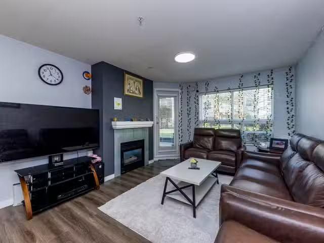 Condo for sale in Surrey, British Columbia