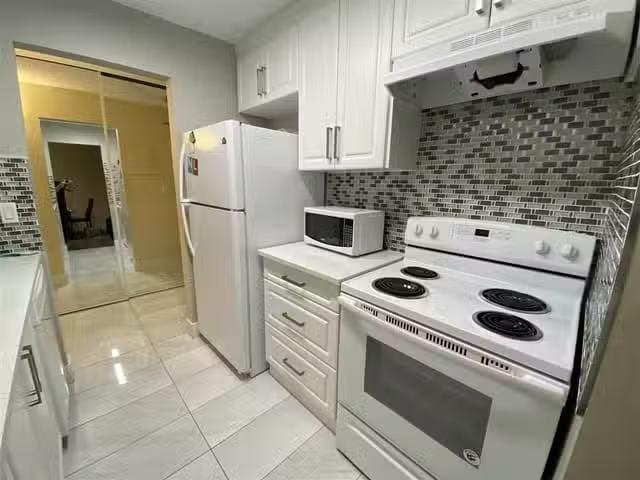 Condo for sale in Surrey, British Columbia