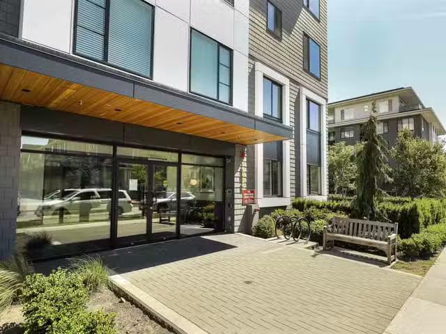 Condo for sale in Surrey, British Columbia