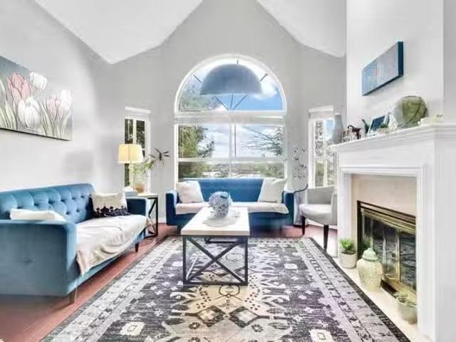 Condo for sale in Surrey, British Columbia