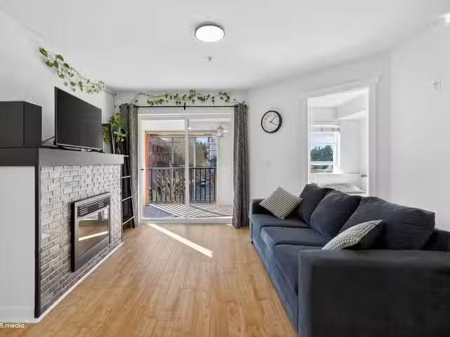 Condo for sale in Surrey, British Columbia