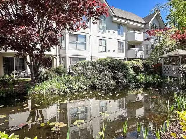Condo for sale in Surrey, British Columbia