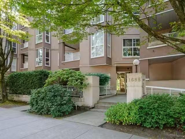 Condo for sale in Vancouver, British Columbia