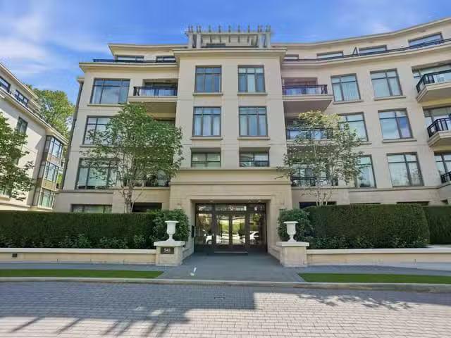 Condo for sale in West Vancouver, British Columbia