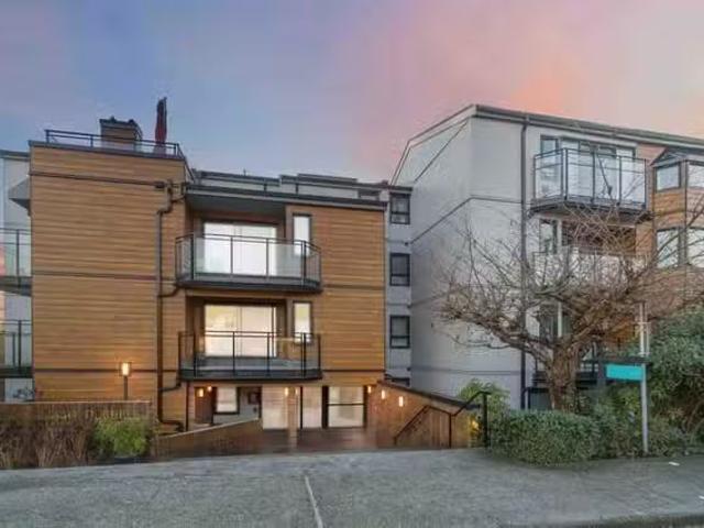 Condo for sale in West Vancouver, British Columbia