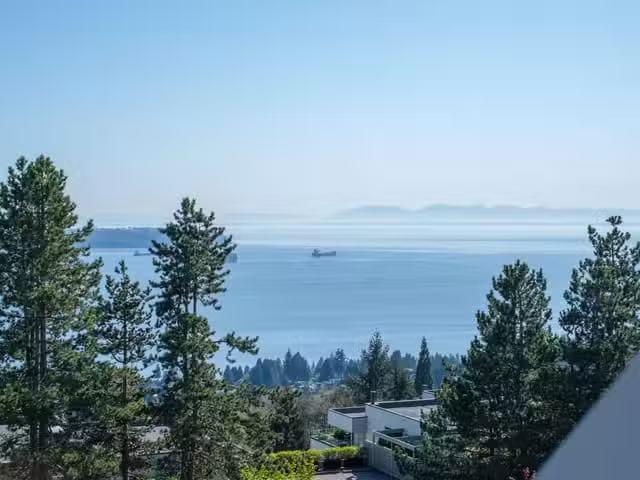 Condo for sale in West Vancouver, British Columbia
