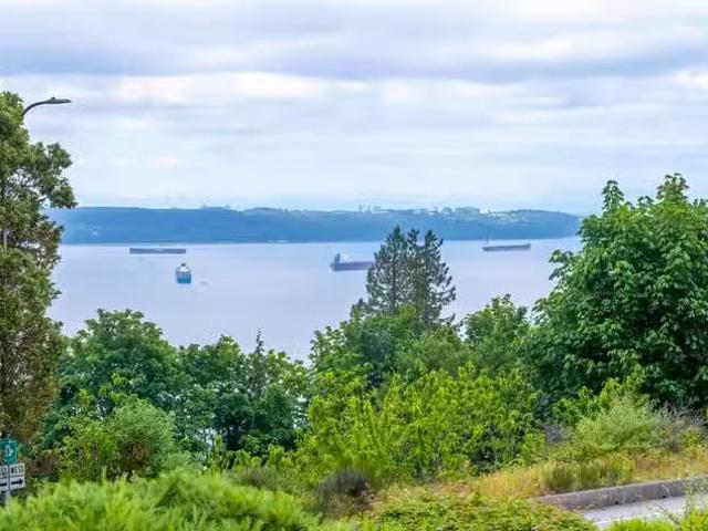 Condo for sale in West Vancouver, British Columbia