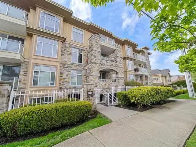 Condo for sale in White Rock, British Columbia
