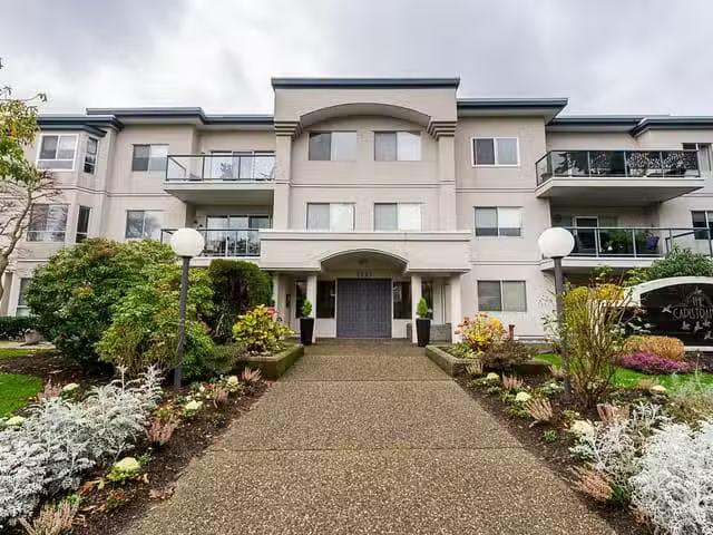 Condo for sale in White Rock, British Columbia