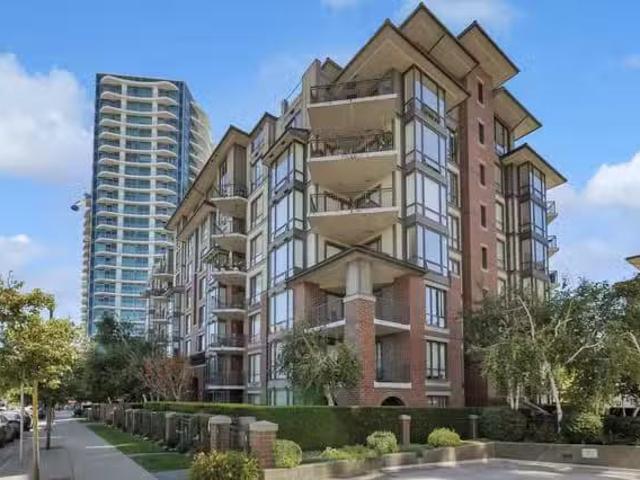 Condo for sale in White Rock, British Columbia