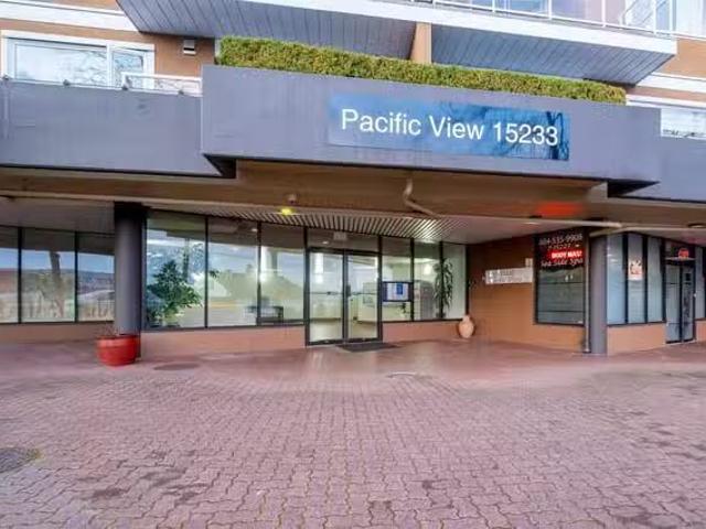 Condo for sale in White Rock, British Columbia