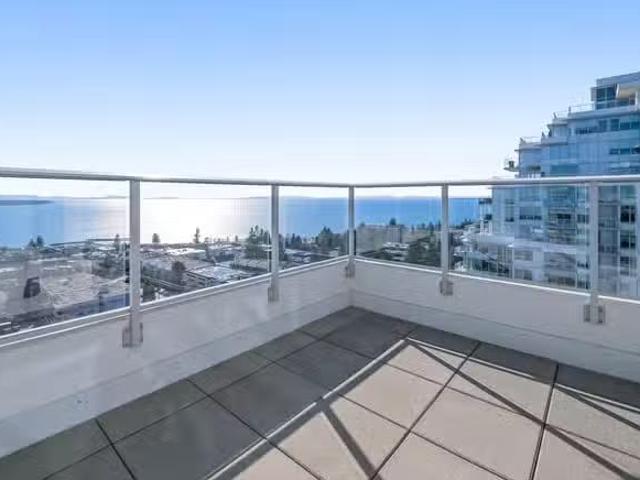 Condo for sale in White Rock, British Columbia