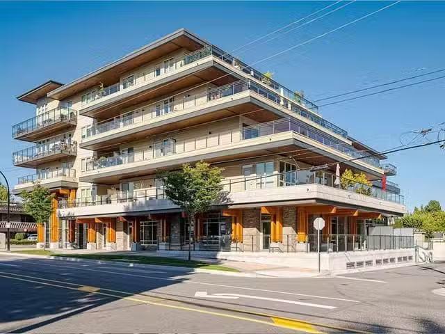 Condo for sale in White Rock, British Columbia