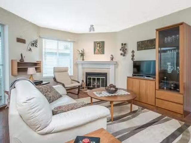 Condo for sale in White Rock, British Columbia