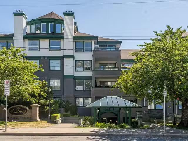 Condo for sale in White Rock, British Columbia