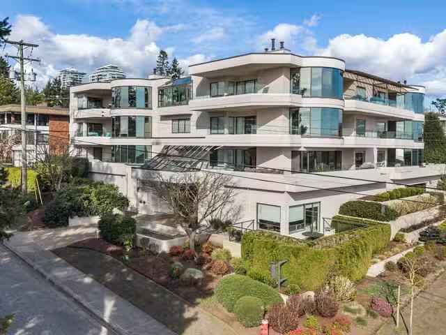 Condo for sale in White Rock, British Columbia