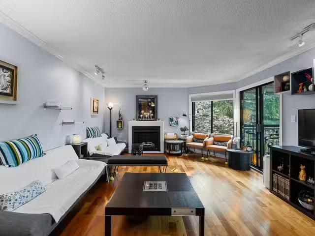 Condo for sale in White Rock, British Columbia