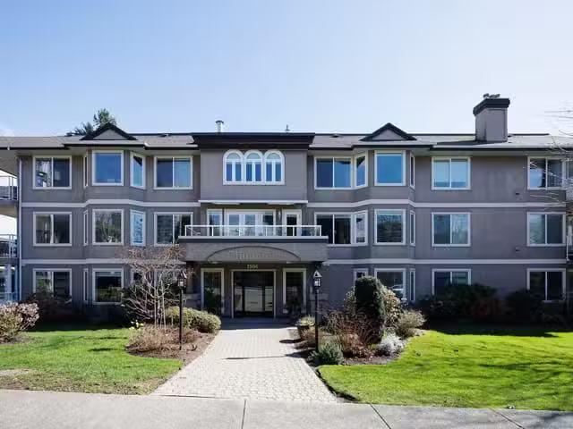Condo for sale in White Rock, British Columbia