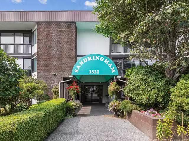 Condo for sale in White Rock, British Columbia
