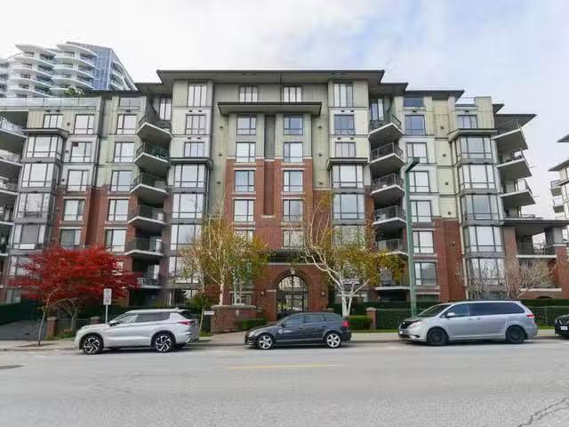 Condo for sale in White Rock, British Columbia