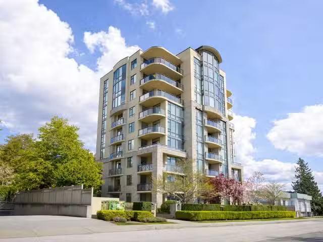 Condo for sale in White Rock, British Columbia