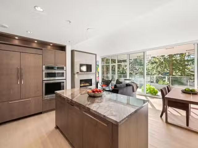 Condo for sale in White Rock, British Columbia