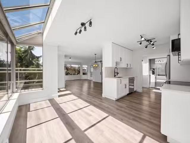 Condo for sale in White Rock, British Columbia