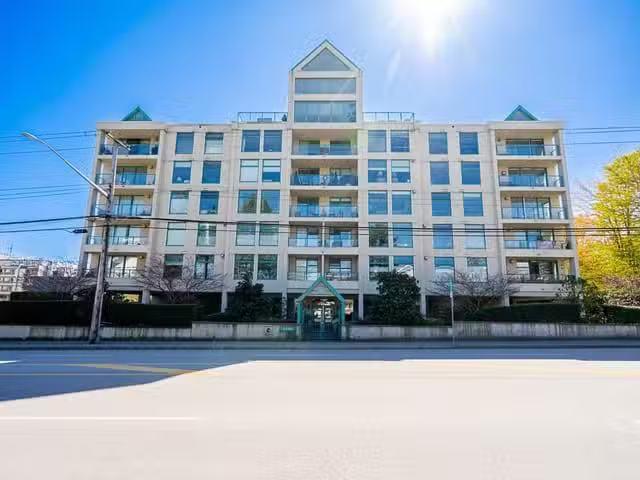 Condo for sale in White Rock, British Columbia