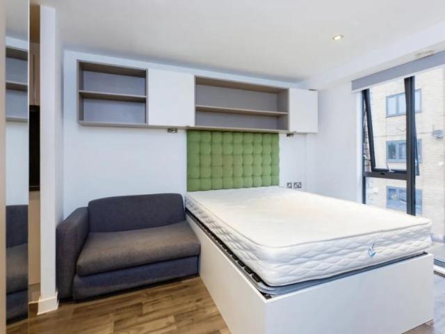 Apartment for sale in Bede Island, Old Wharf
