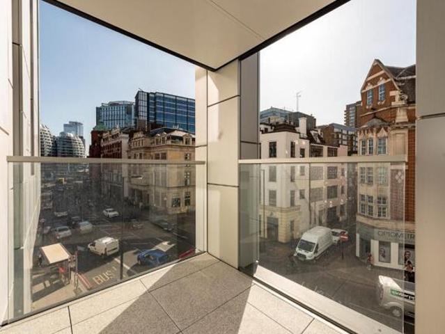 Apartment for sale in Finsbury, Greater London