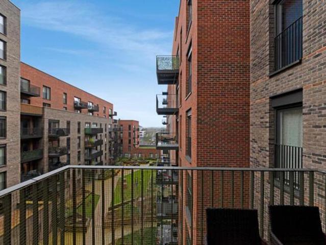 Apartment for sale in Plashet, Greater London