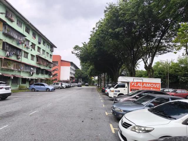 Flat for sale in Petaling, Subang Jaya