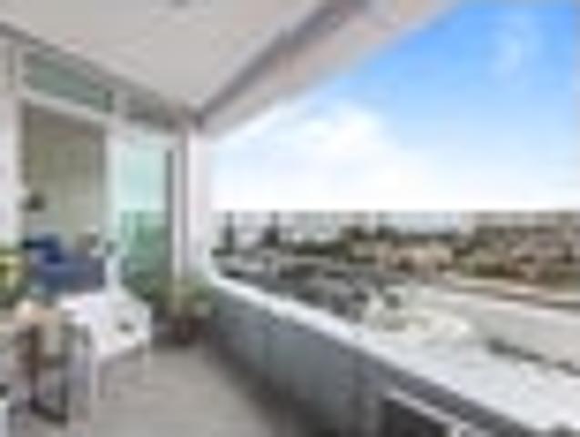 Apartment for sale in Whangaparaoa