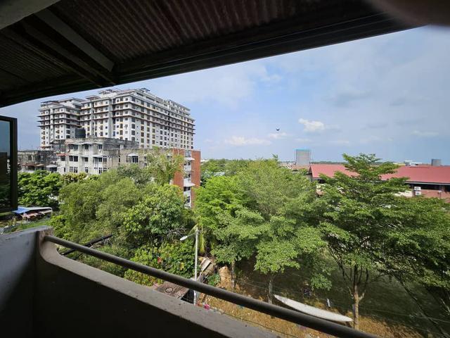 Apartment for sale in Malaka