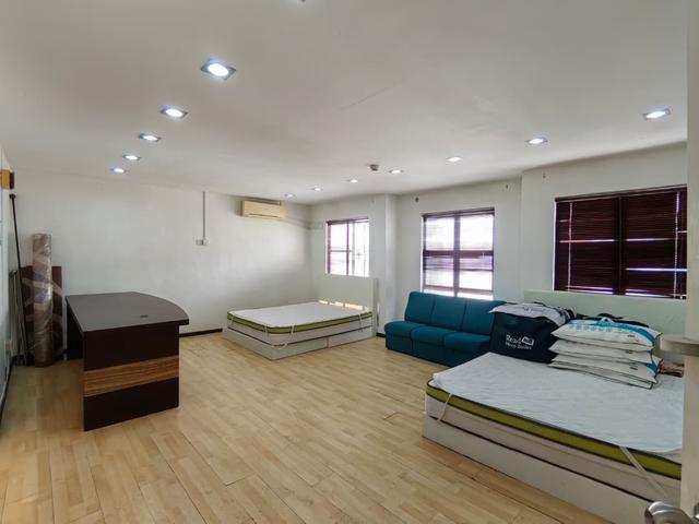 Apartment for sale in Malaka