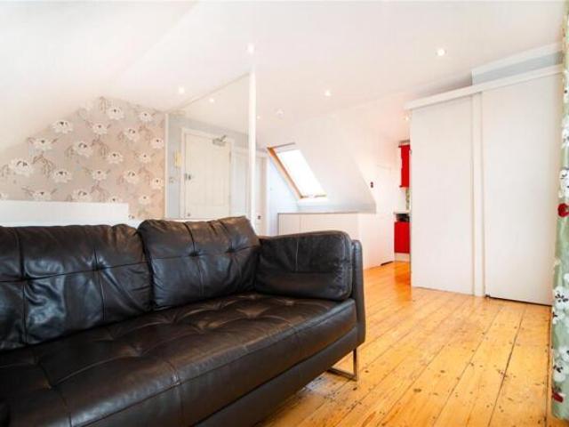 Apartment for sale in Richmond, Kew