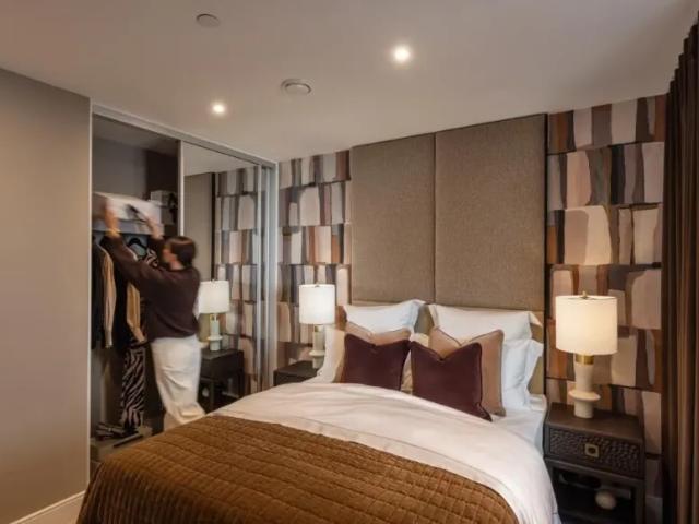 Apartment for sale in Strawberry Hill, Greater London