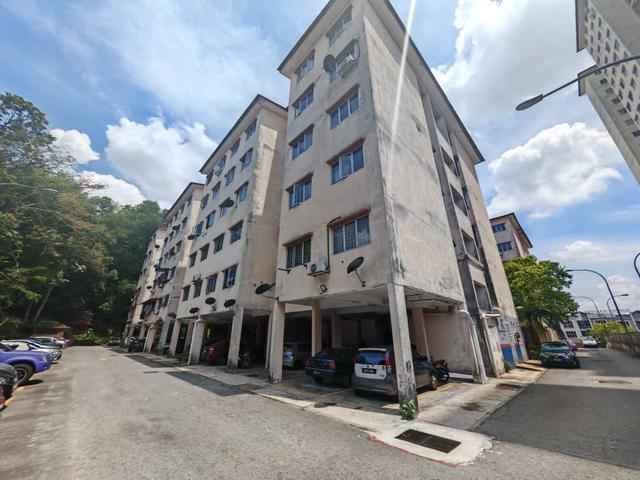Apartment for sale in Kajang, Langat