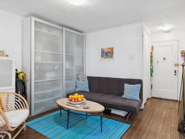 Apartment for sale in Queens, Arverne