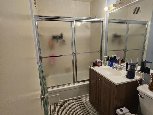 Apartment for sale in Nassau, New York