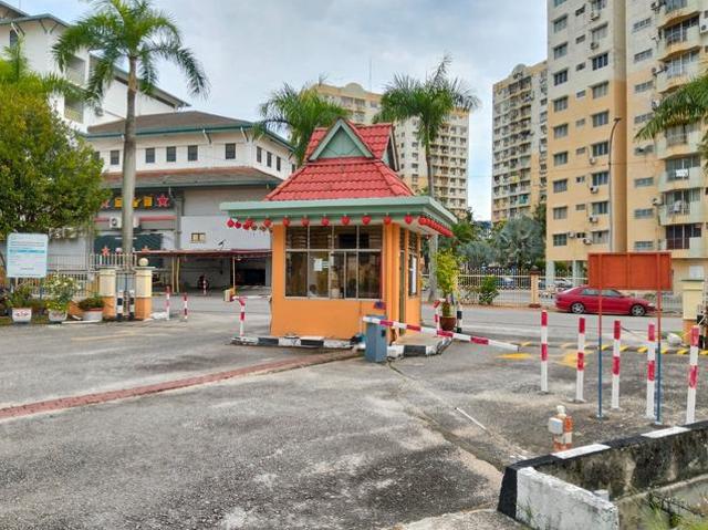 Property for sale in Malaka