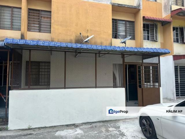 Flat for rent in Selayang, Selangor