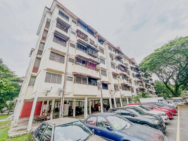 Apartment for sale in Petaling, Damansara Damai