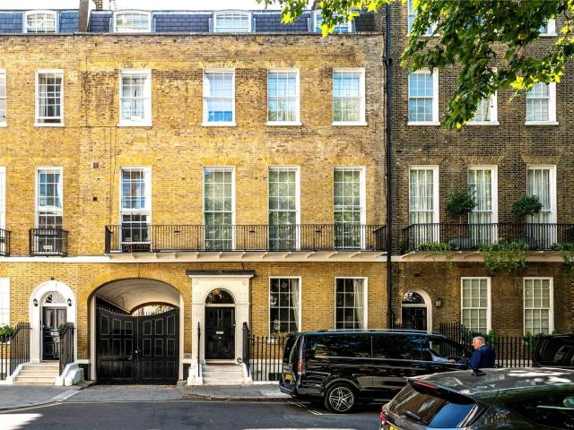 Apartment for rent in Belgravia, Greater London
