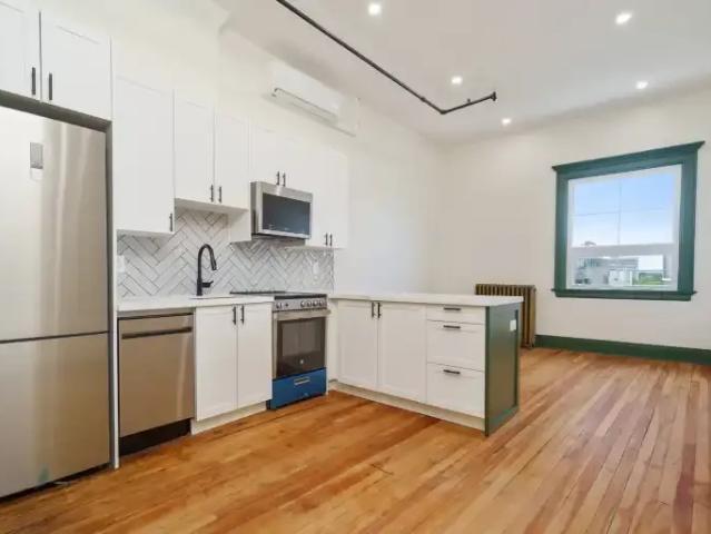 Apartment for rent in Ancaster, Ontario