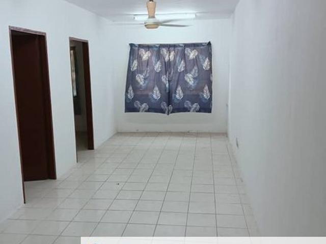 Flat for sale in Petaling, Damansara Damai