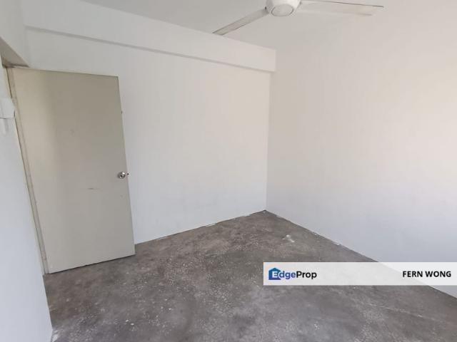 Flat for sale in Petaling, Damansara Damai