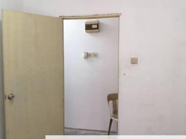 Flat for sale in Petaling, Damansara Damai