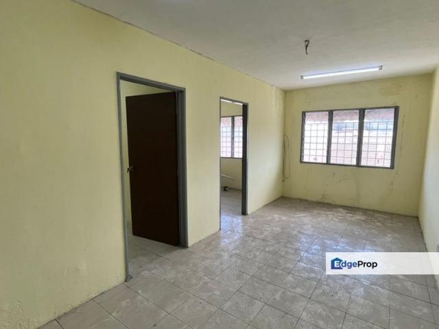 Flat for sale in Petaling, Damansara Damai