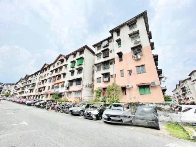 Apartment for sale in Petaling, Damansara Damai